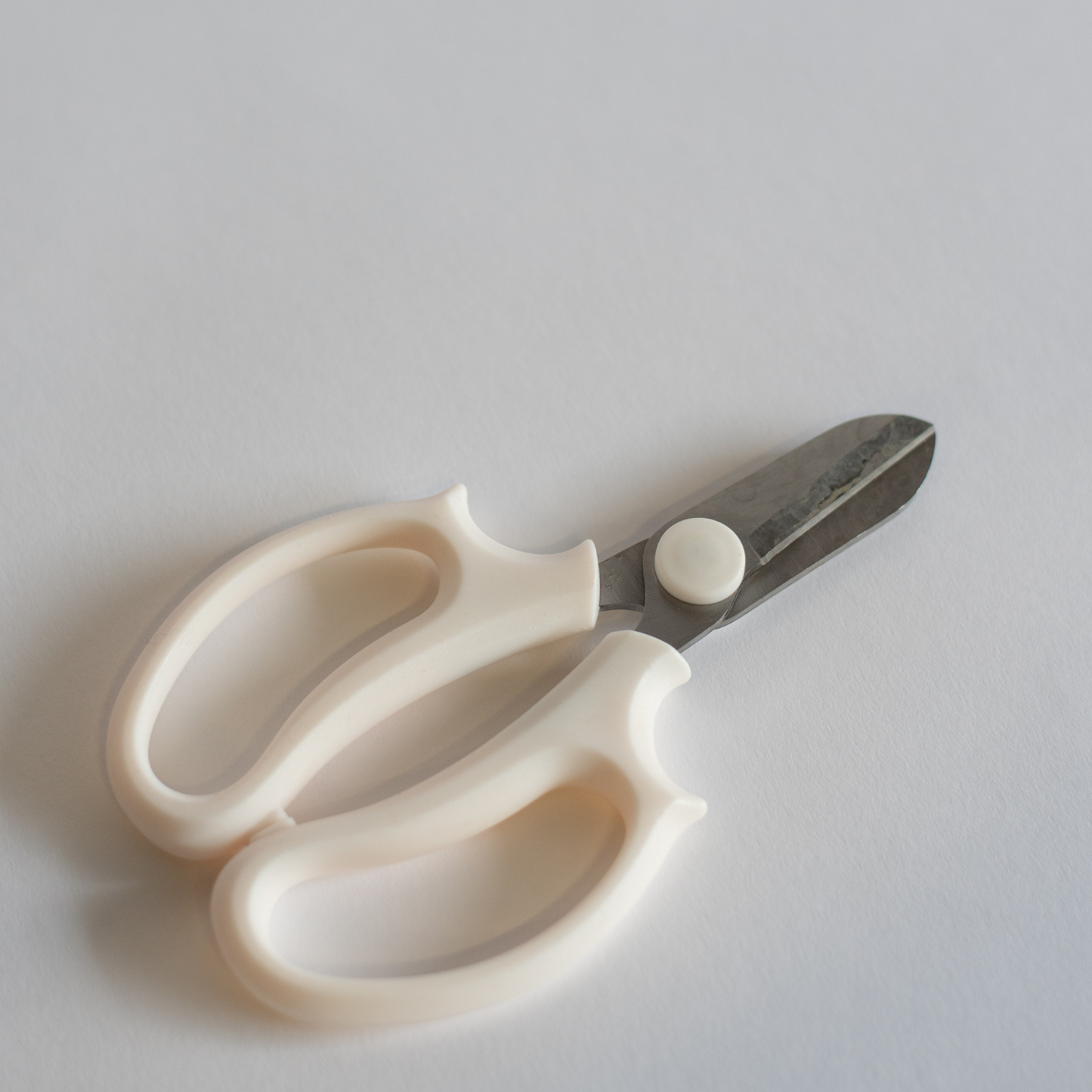 White Floral Shears